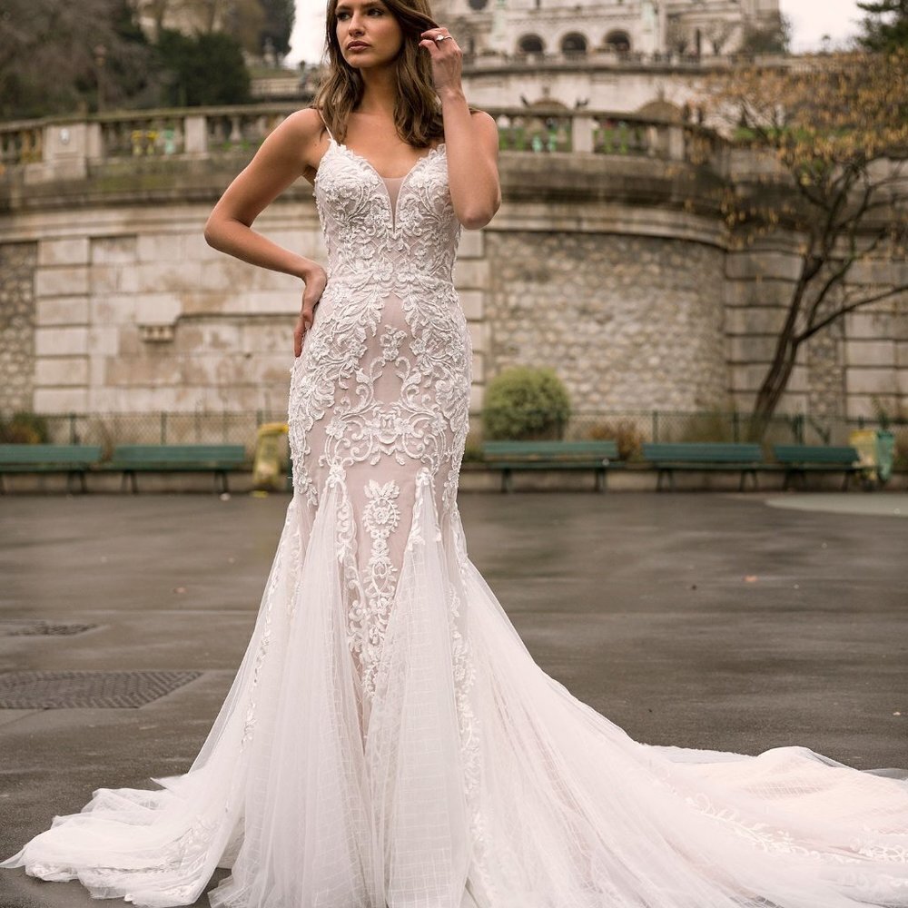 NWT - Imaya mermaid wedding gown by Madi Lane​​​​​​​​​​​